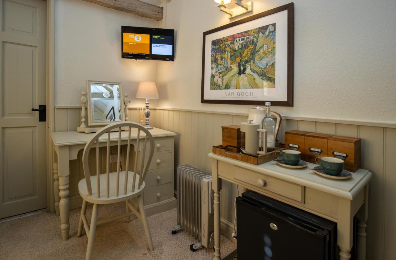 The Bell At Iden Bed & Breakfast Exterior photo